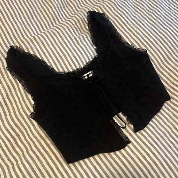 Rumored tie lace top - Picture 5 of 11